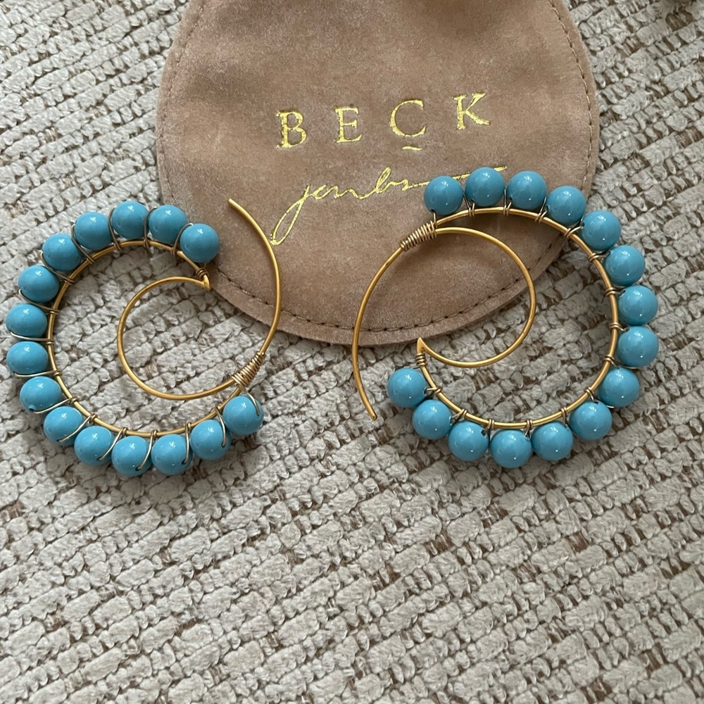 Beck Jewels Lune Earrings 💙 - Picture 3 of 3